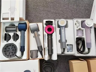 Καλύτερο πιστολάκι μαλλιών για σγουρά μαλλιά